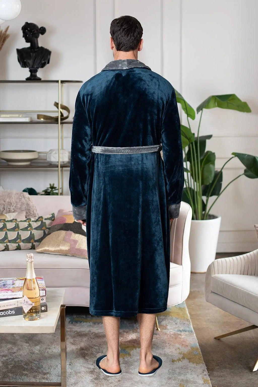 Cozy Mens Plush Robes – Built for Comfort, Designed to Last